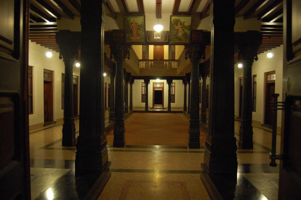 Visalam Chettinad Palace - A Cgh Earth Experience Kānādukāttān Eksteriør billede