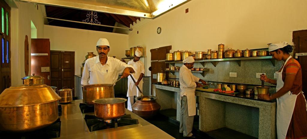 Visalam Chettinad Palace - A Cgh Earth Experience Kānādukāttān Eksteriør billede
