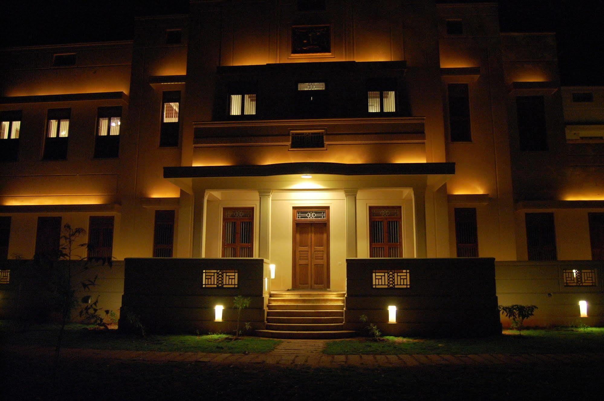 Visalam Chettinad Palace - A Cgh Earth Experience Kānādukāttān Eksteriør billede