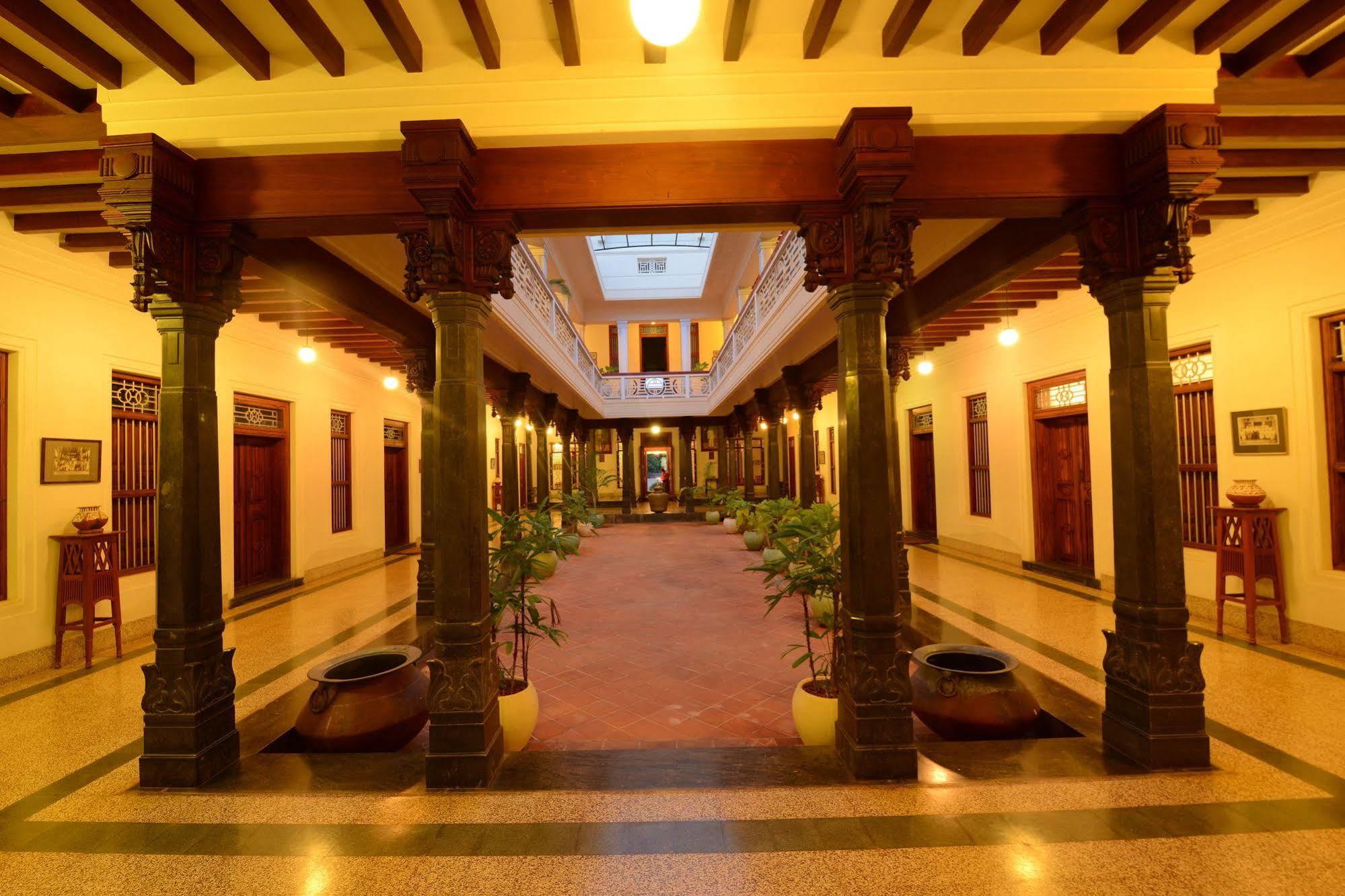 Visalam Chettinad Palace - A Cgh Earth Experience Kānādukāttān Eksteriør billede