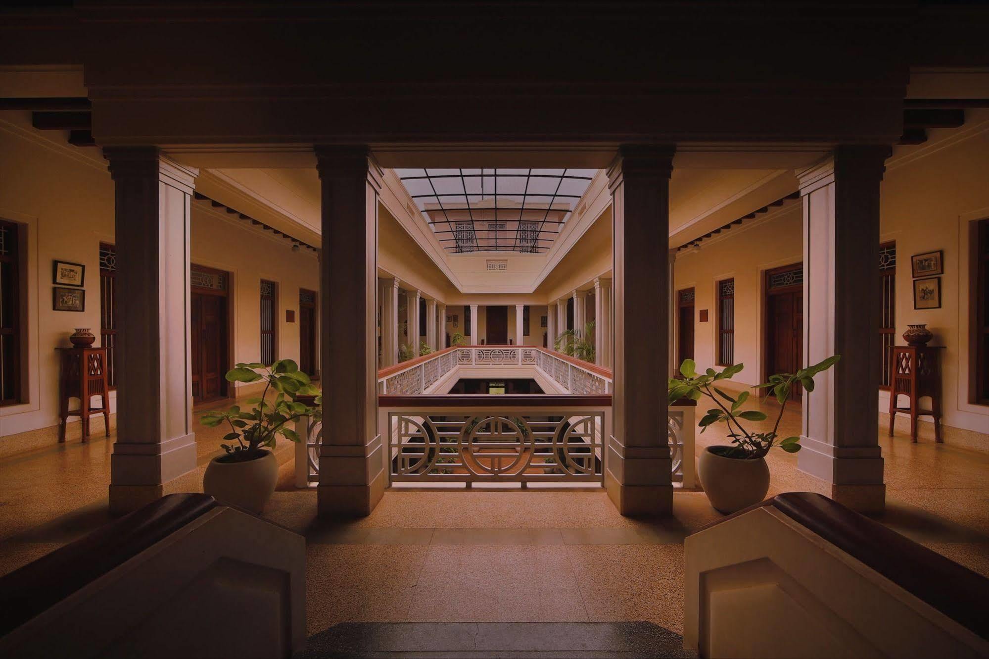 Visalam Chettinad Palace - A Cgh Earth Experience Kānādukāttān Eksteriør billede