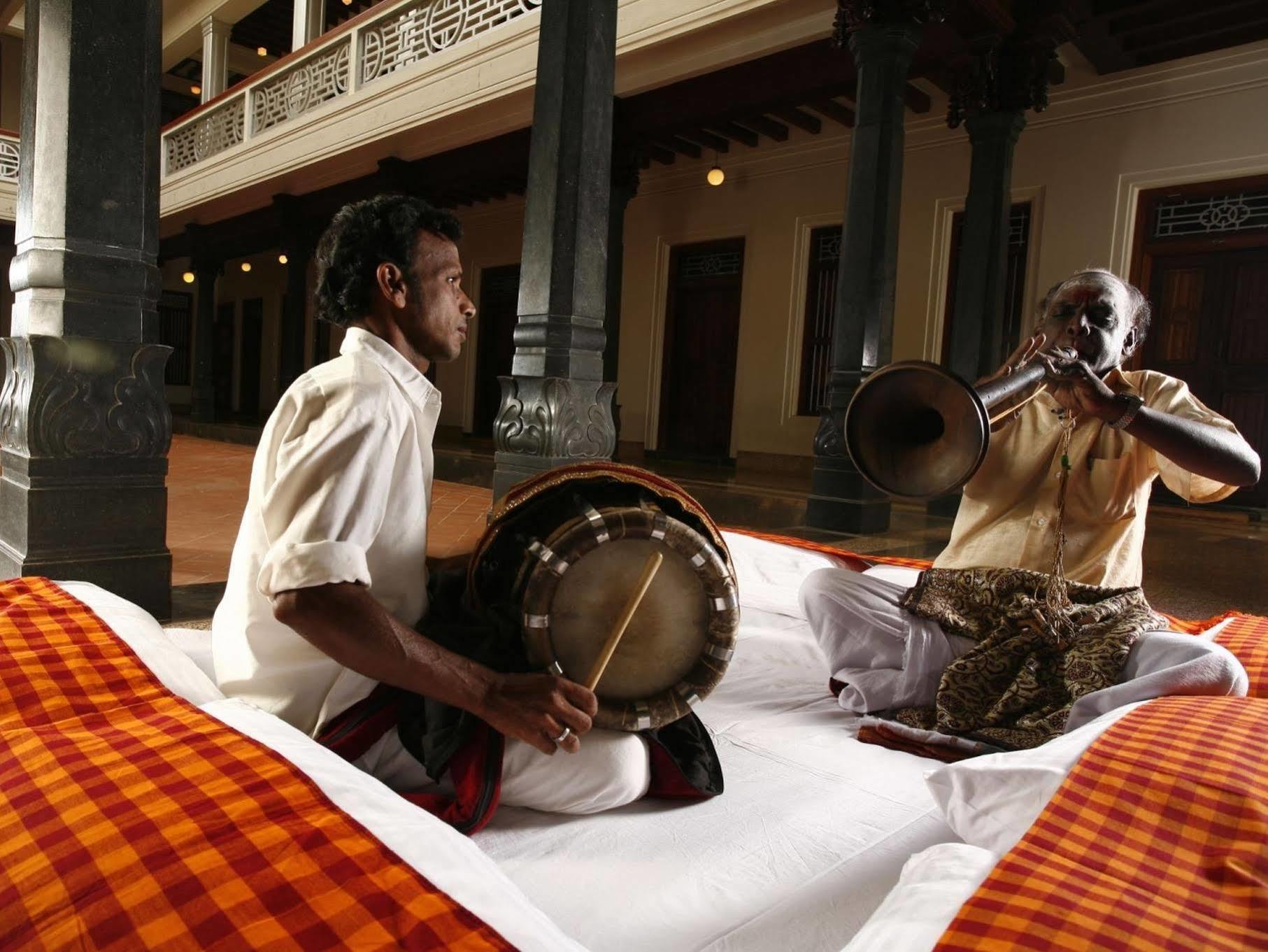 Visalam Chettinad Palace - A Cgh Earth Experience Kānādukāttān Eksteriør billede